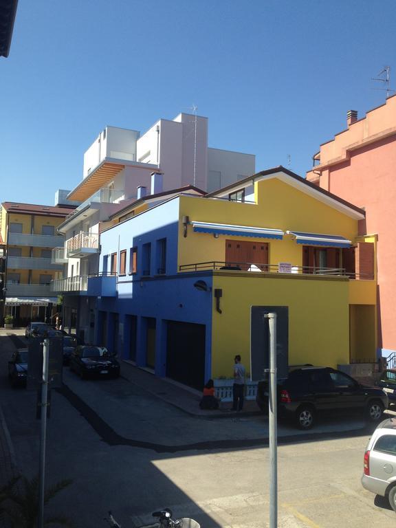 Residence La Perla كاوْرلي المظهر الخارجي الصورة
