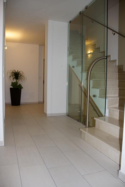 Residence La Perla كاوْرلي المظهر الخارجي الصورة